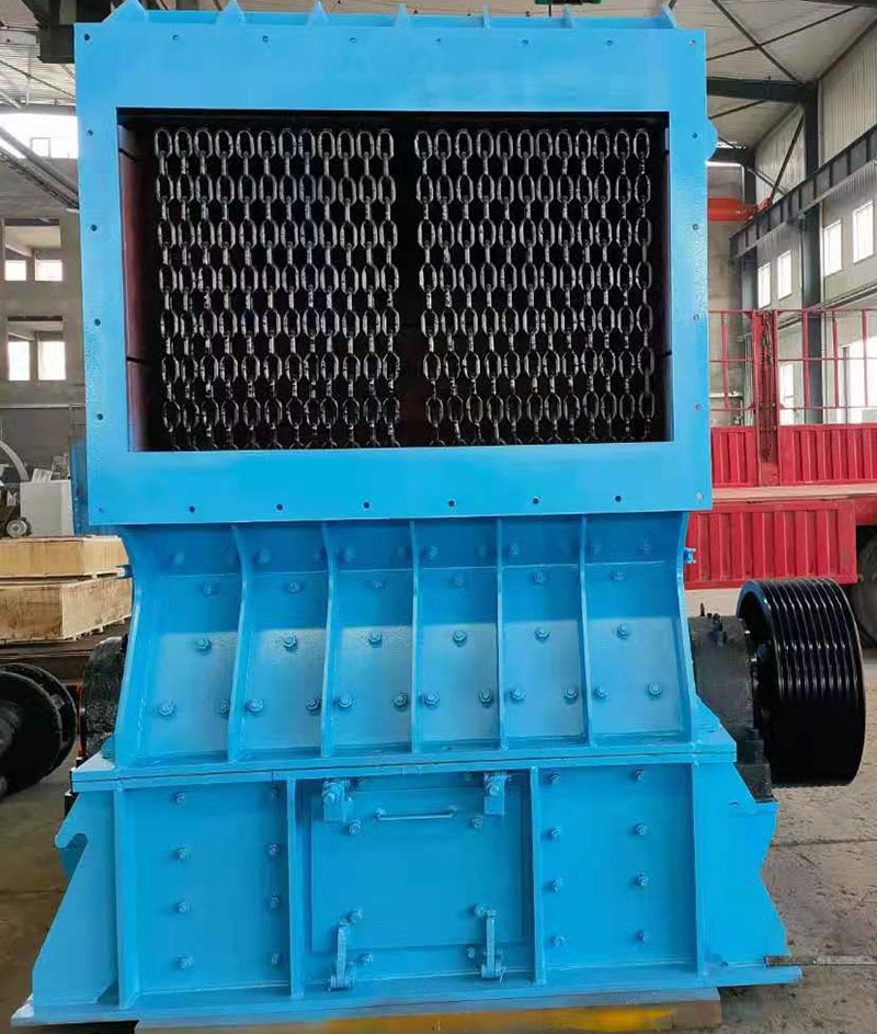 強(qiáng)力反擊式破碎機(jī)