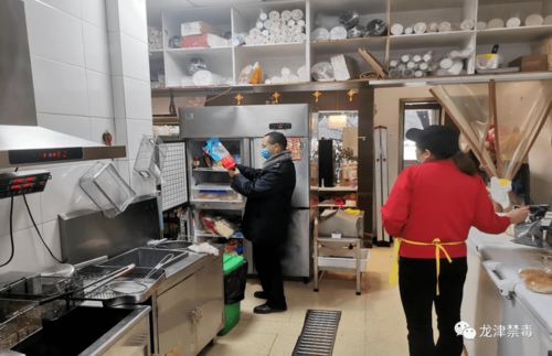 守護(hù)冬季舌尖安全，龍津街道開(kāi)展食品行業(yè)專項(xiàng)檢查與環(huán)境治理行動(dòng)
